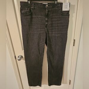 Abercrombie and Fitch NWT Black The 90s Straight Ultra High Rise Jeans Size 34